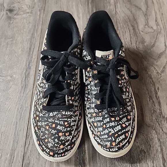 Nike Air Force 1 JDI "JUST DO IT” All Over Print Shoes Size 5Y - Picture 6 of 8